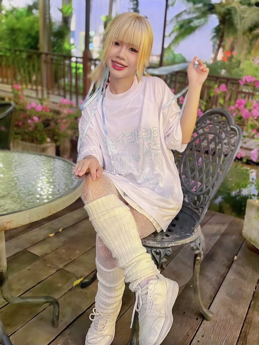 bibia_bababia's tweet photo. ขอบคุณที่เลื่อนมาเจอผมนะ…หวังว่ารูปนี้จะทำให้วันของคุณสดใส✨(>𖥦<).ᐟ
#bibia #bibia_AlignLink #bibia_AiLink #AiLink #AlignLink #MONOPHINE https://t.co/ytUPowvwbO