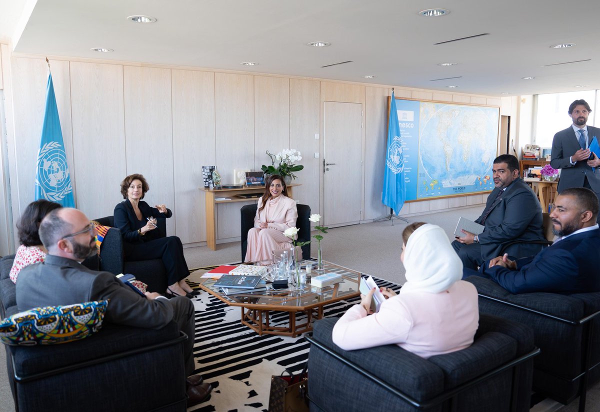 عقدت اجتماعاً مثمراً مع أودري أزولاي، المديرة العامة لليونسكو، تناولنا فيه قضايا التراث، وتبادل المعرفة، وأهمية التعاون الدولي في صون النسيج الثقافي الذي يوحّد شعوب العالم.