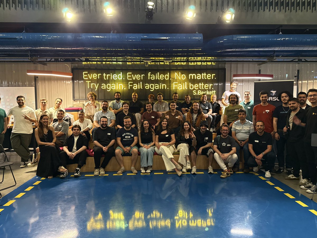 Cursor’ın Türkiye’de düzenlediği ilk topluluk etkinliğine ev sahipliği yaptık! 🏡

Cursor Türkiye Elçisi <a href="/ozgurunlu/">Ozgur Unlu</a>’nün yaptığı keyifli açılış sonrasında <a href="/fkadev/">fatih kadir akın</a>, Selin Kaplan ve <a href="/burakkanmaz/">Burak Kanmaz</a> ile kodlama üzerine tips&amp;tricksleri konuştuk. 🤓