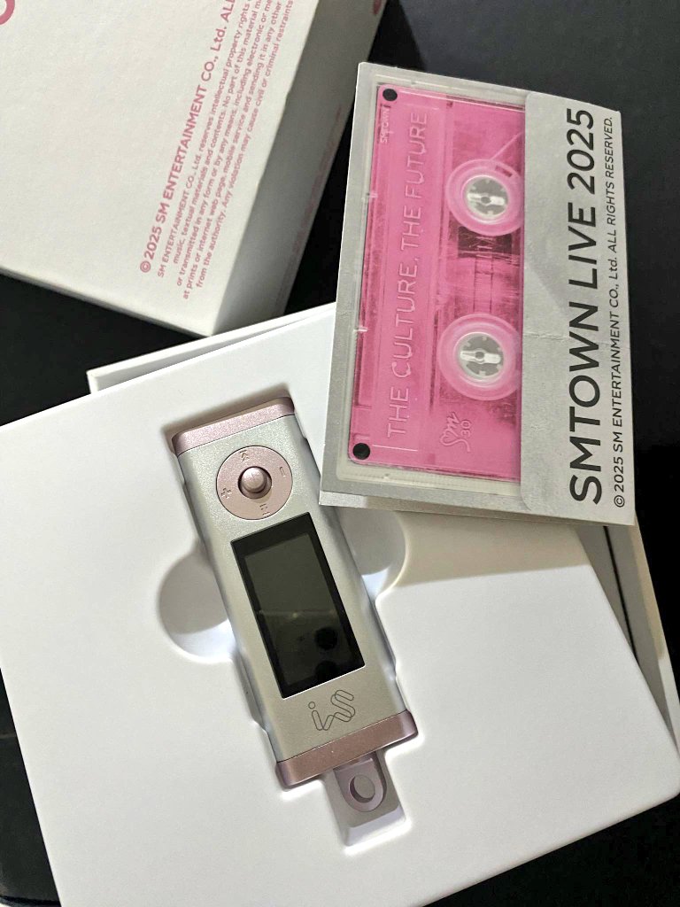 youngone801_'s tweet photo. Wts lfb ph

Snsd girls' generation mp3 set (no pc and id photo) - 2950

Mop: gcash/bdo

snsd girls generation taeyeon yuri hyoyeon yoona tiffany seohyun sooyoung sunny https://t.co/rFdxQbqTK2