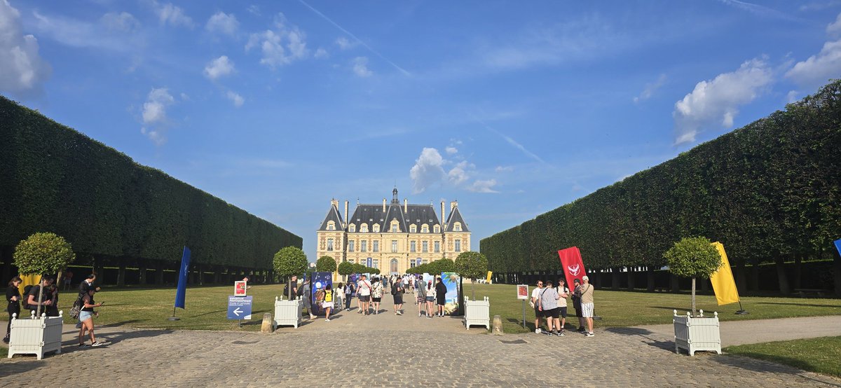Welcome to The Professor's House! #PokemonGOFest2025 #Paris