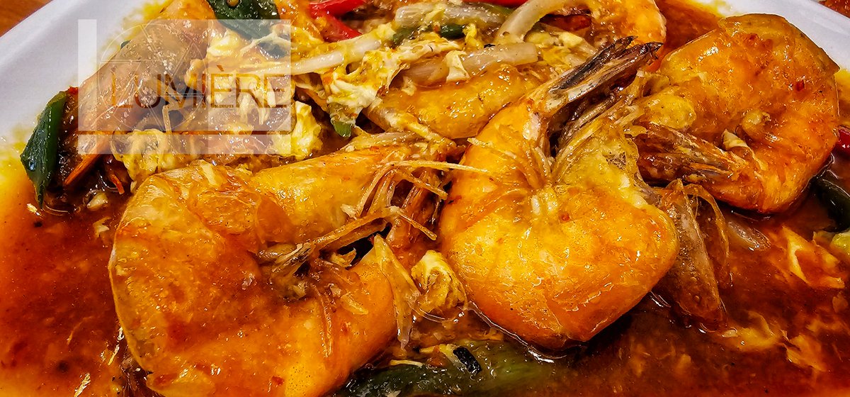 FOODSpectral's tweet image. shrimps spiced to the max..
.
.
#udangsaospadang #prawns #spicyfood