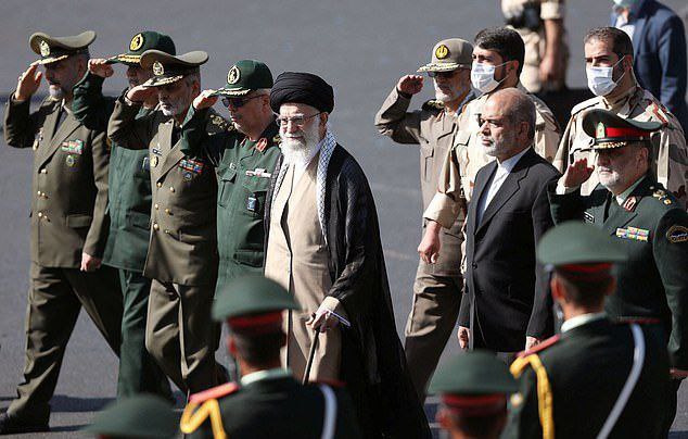 سوگند به آن شیر خدا، حیدر کرار
سید علی خامنه ای فاتح جنگ است ✌🏻🇮🇷
#پشیمان_میشوید 
#سیلی_سخت 
#YouWillRegretIt