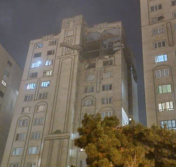 Ако някой убие мой генерал от 2000 км разстояние с такава прецизност (и то, докато убива още няколко по същия начин), много, ама много сериозно ще обмисля пенсиониране .