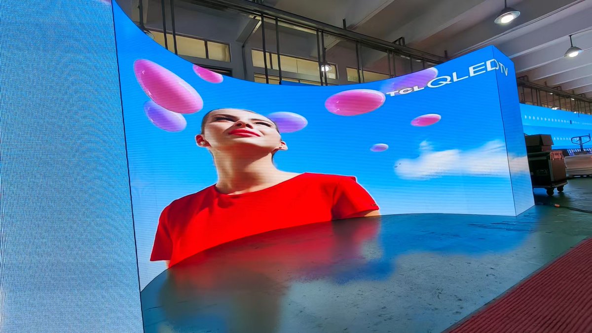 Rachel_yu433's tweet image. Small Pitch Outdoor Flexible LED Video Wall. #ledvideowall #outdoorled #ledpanel #leddisplay