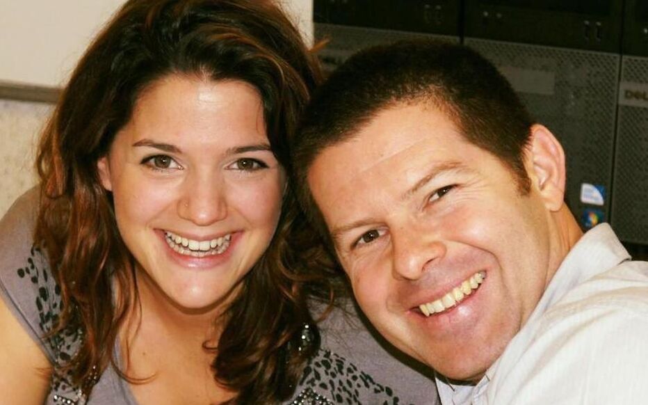 Alors que se tient actuellement a #Paris le #proces en #appel, nous nous souvenons qu'il y a 9 ans Jessica Schneider et Jean-Baptiste Salvaing étaient #assassinés à leur domicile sous les yeux de leur enfant, lors d'un #attentat commis par un #terroriste islamiste à #Magnanville.