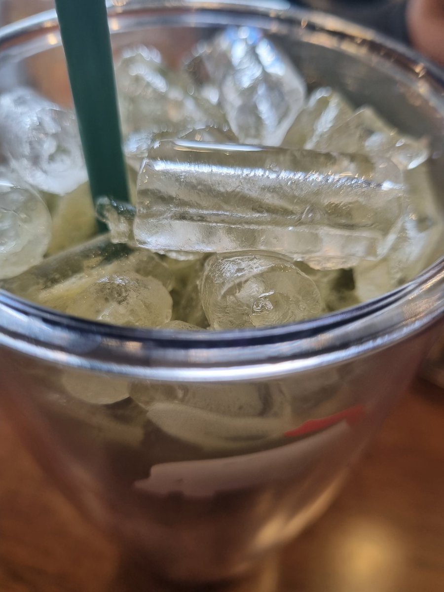 เวลาที่คุณท้อแท้ พยายามหายใจลึกๆ แล้วดูดมัทฉะลาเต้ซักปึ๊ด