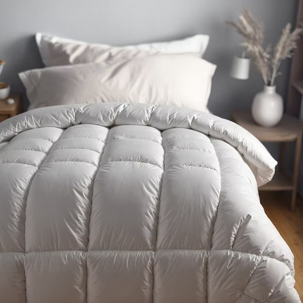 DigitaIDreamers's tweet photo. ✨ Smart. Cozy. Yours.

The TempSense Blanket adapts to you — whatever your size.

🛏️ Single – RM249
🛏️ Queen – RM299
🛏️ King – RM339

Ready for smarter sleep? 😴💡

#TempSenseBlanket 
#SleepSmarter 
#DigitalDreamers https://t.co/9lZXzEWZjm