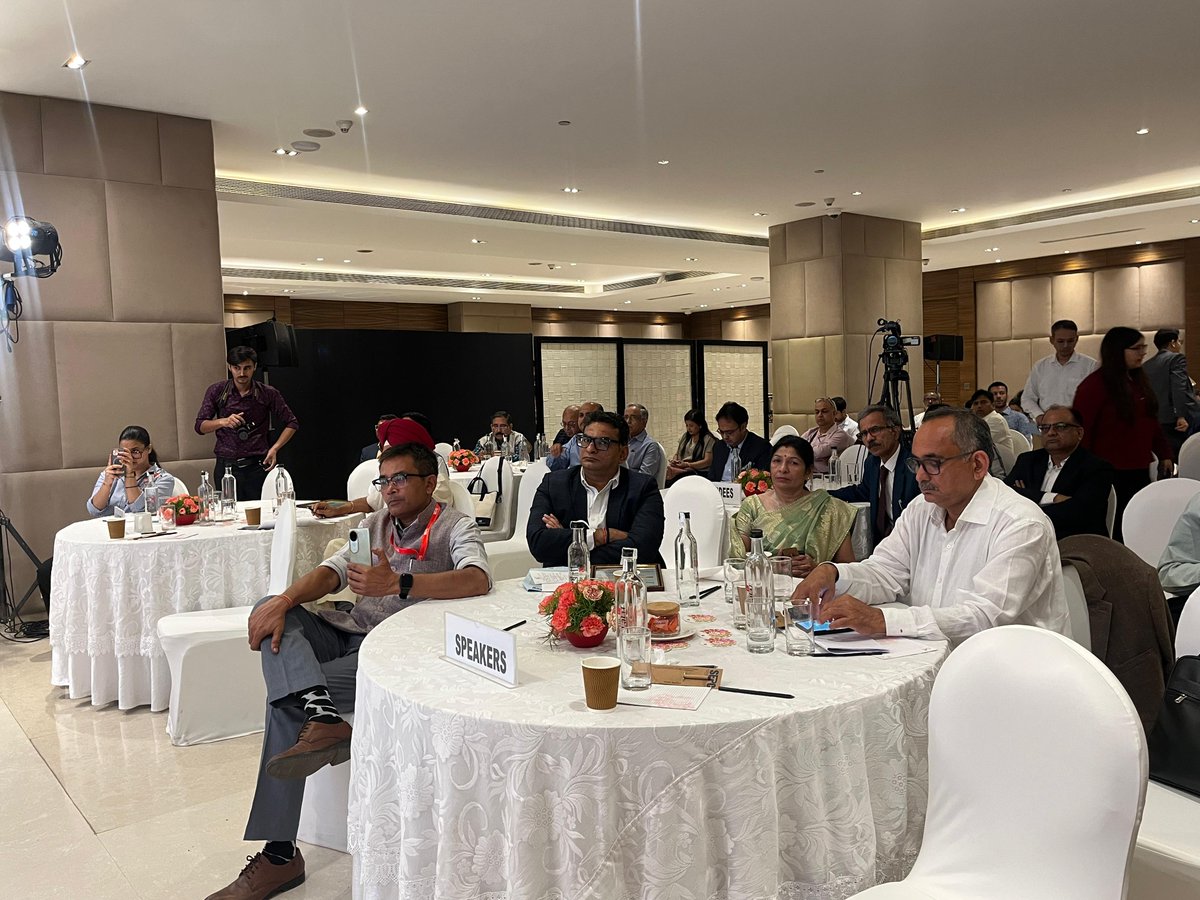 Sepc_India's tweet photo. 🔥 Session 2 is underway at #EnvironmentalServicesConclave2025!
Exploring Climate Finance & Green Credit Programmes with industry experts and policy innovators. 🌟
#GreenBusiness #ESG #CleanEnvironment #Sustainability #GreenExport https://t.co/DgcCaYVR4w