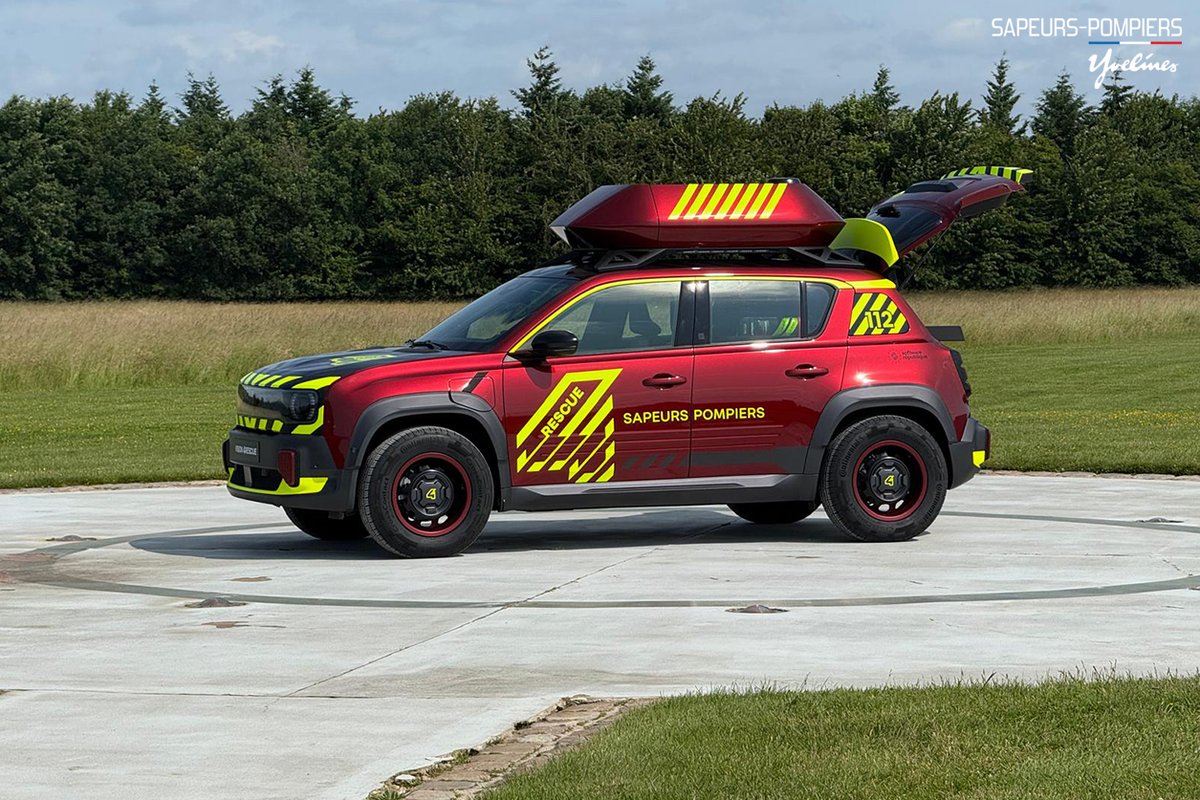 pompiers78's tweet photo. #SoftwareRepublic | 💡 Innovation au service des secours
Le 3 juin, les @pompiers78 ont assisté à une matinée de démonstration exclusive, où @RenaultGroup dévoilait en avant-première #Vision4Rescue. 🚒
Développé en collaboration avec 7 partenaires dont les @pompiers78, ce nouvel écosystème technologique vise à optimiser l’efficacité opérationnelle des secours en situations critiques.
🔎 Une avancée majeure pour la sécurité civile actuellement présentée au salon Software Republic auquel participe le Lcl. Nicolas GRANIER (@GranierNg).
📸 : Sdis 78 | 📹: @renault_fr
#InnovationSecours #SécuritéCivile #RenaultGroup #Sdis78 #sapeurspompiers