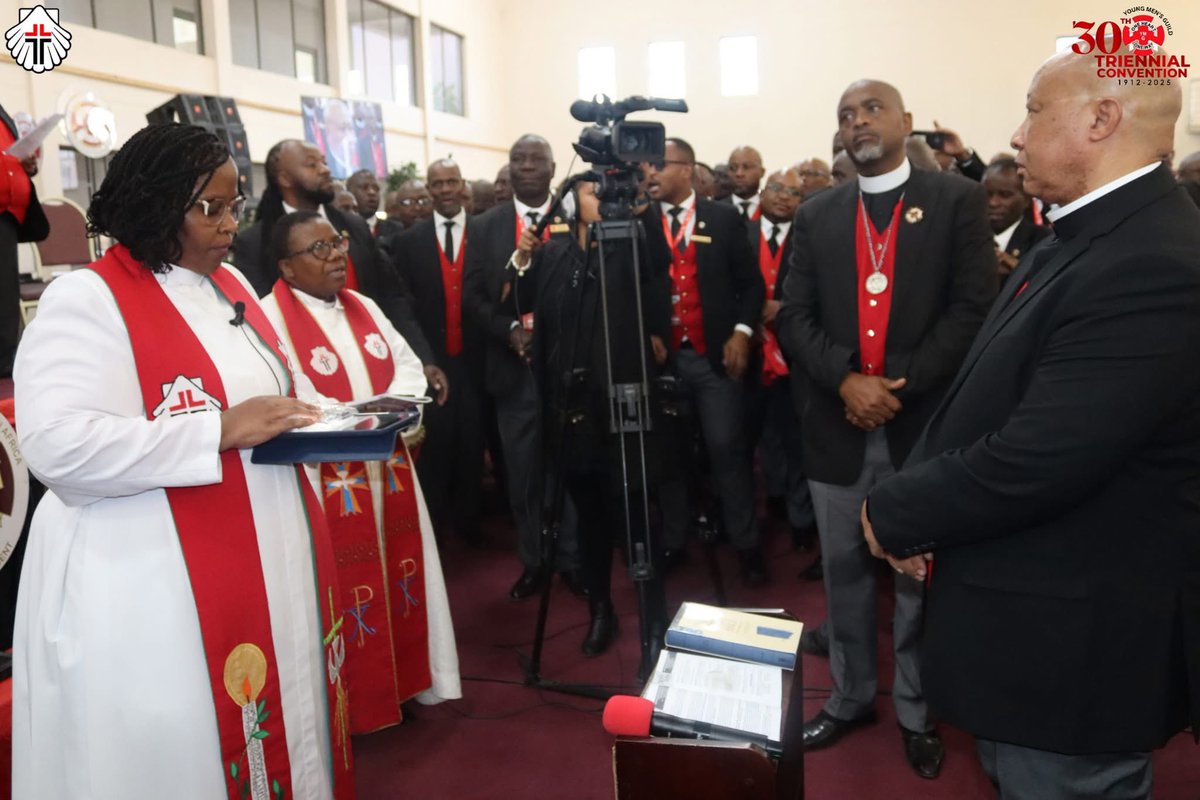 asewesile's tweet image. “I entrust you with the responsibilities of this ministry, trusting that you will continue to guide and inspire our community with wisdom, compassion, and faith. Please know that I am always cheering for you and praying for your success in this new chapter.”