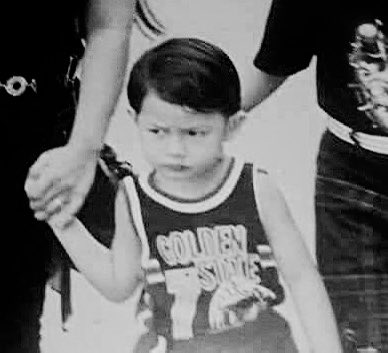 When a crybaby lil gurl finds her lil grumpy boy👧🏻👦🏻💞