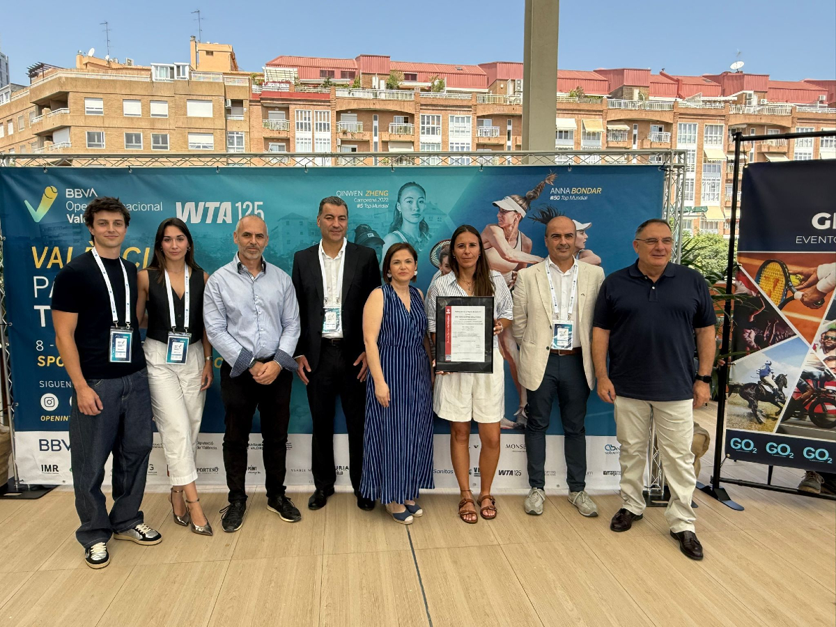 Global Omnium (@globalomnium) on Twitter photo 💧🎾El <a href="/BBVAopenVal/">BBVA Open Internacional de Valencia</a> se convierte en un referente en sostenibilidad
🔝El torneo recibe el certificado validado de huella de carbono como muestra de su compromiso ambiental. 💧🎾El <a href="/BBVAopenVal/">BBVA Open Internacional de Valencia</a> se convierte en un referente en sostenibilidad
🔝El torneo recibe el certificado validado de huella de carbono como muestra de su compromiso ambiental.