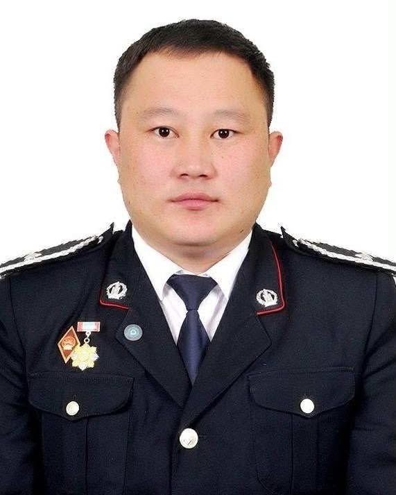 Хулгайлагдсан 18 морийг 3 хоногийн турш өдөр шөнөгүй эрэн сурвалжилж сэжигтнүүдийг дайчлан баривчлах ажлыг ЭЦА-ны Мал хулгайлах гэмт хэрэгтэй тэмцэх тасгийн дарга, хошууч М.Буянхишиг ахалжээ.