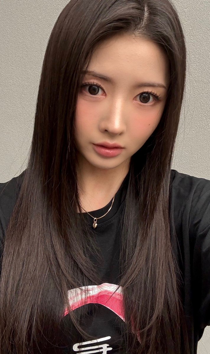 [📸] 250613 - Gowoon Bstage Post

Take care and have a great day🐰❤️

#BEWAVE #비웨이브 #GOWOON #고운