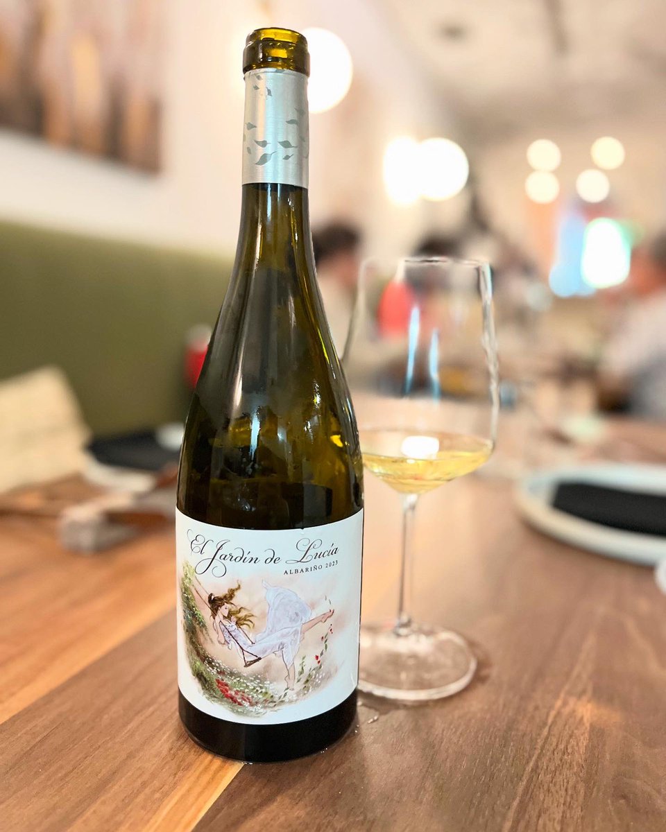 hangulowine's tweet photo. Adaly Restaurante, Madrid. Con Edu Guerrero en los fogones.
🍇🐟🥩
#adaly #vilaviniteca #calidoscopi #food #wine https://t.co/jLvhMf35Kx