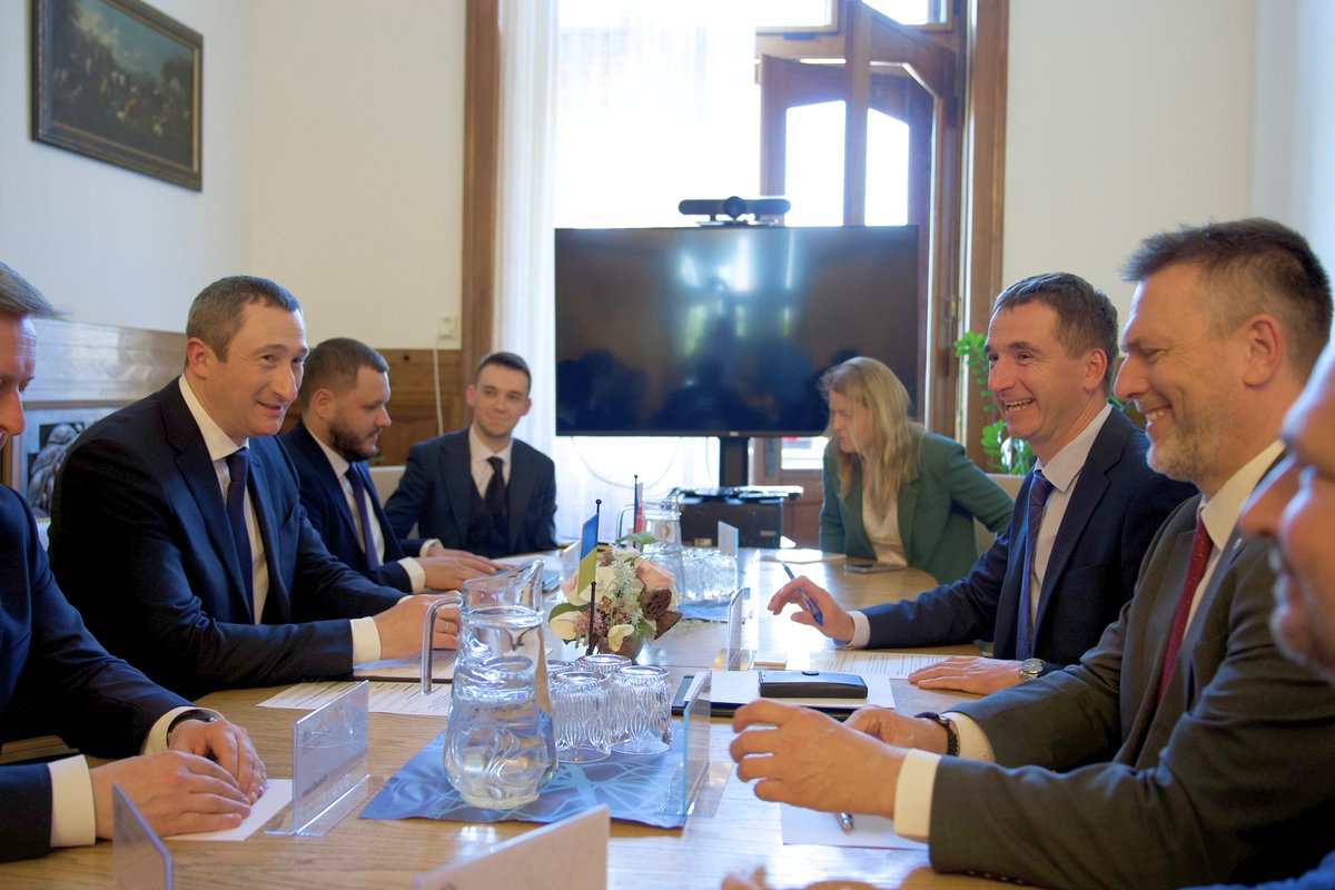 Oleksiy Chernyshov tweet media