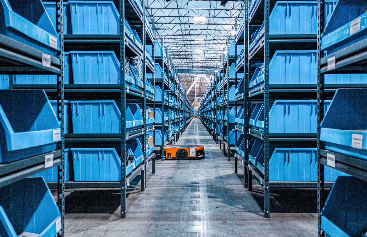 🌐Excited to launch our second self-operated warehouse in Canada 🇨🇦Strategically located for quick access to Vancouver port, airport, and e-commerce hubs, this facility ensures merchants can swiftly store their goods and connect with the Canadian market.#SupplyChain #Logistics