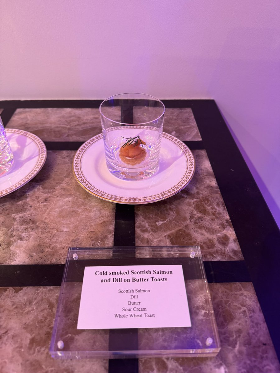 ScotlandinJapan's tweet image. æšå€ã®é§æ¥è±åœå€§äœ¿é€šã§ã® #BritishBeatsandBites ã¯è±åœæåæºèŒã®å€ã§ããïŒ
Blurã®@alexjameshq ãDJð¶
ãããŠðŽó §ó ¢ó ³ó £ó Žó ¿ã®èªãèžçæã®ã²ãšã€@BarraDistillers ã¯ãåæ§çãªãã«ãå§¿ã§ã€ãã³ãã«è¯ãæ·»ããŸããð¥
ã¹ã³ãã£ãã·ã¥ãµãŒã¢ã³å¯¿åžãã«ããºãªã©ãçŸå³ãçãã ãããã
#ScotlandinJapan