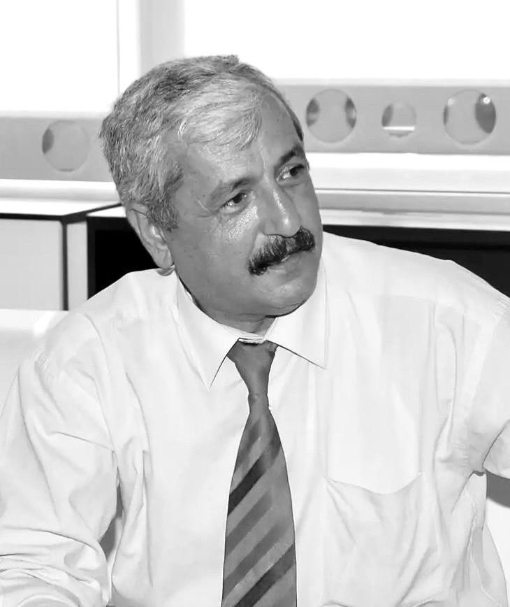 Antalya basın camiasının değerli ismi, bir dönem Kaktüs Dergisi’nde birlikte çalışma ayrıcalığını yaşadığım, Kaktüs Gazetesi İmtiyaz Sahibi Zeki Özer’in vefatını derin bir üzüntüyle öğrendim.

Ailesinin sağlık problemlerinde yanında olduğum, eşinin ve kızının ameliyatını yaptığım