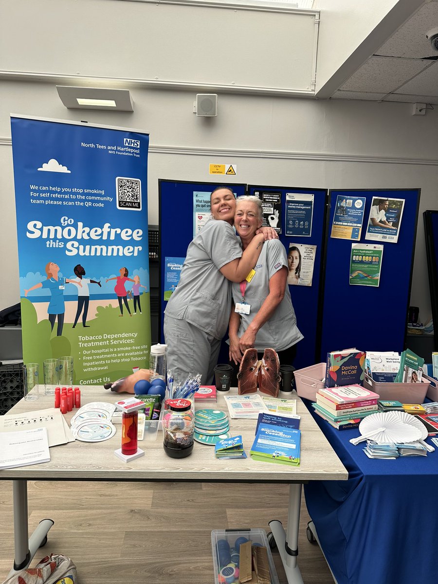Juliebardsley7's tweet image. The Health &amp;amp; Wellbeing Festival was a great event with lots of staff signing up to the onsite staff smoking cessation offer via our Tobacco Dependency Team. For more info. regarding the staff offer, training, inpatient support or community info. contact 01642 383813 💖