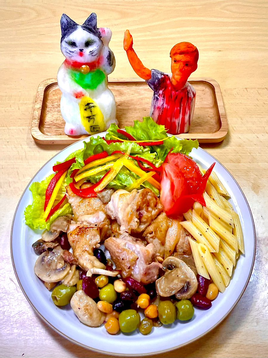 「お金は貯めるな。使え。そして使い方を磨くこと。自分の目指すゴールを実現するために使い続けるんです。」
今日は本田圭佑さんのお誕生日🎉🎂
鶏もも肉の白ワイン煮🇮🇹
#肉料理 #本田圭佑さんお誕生日