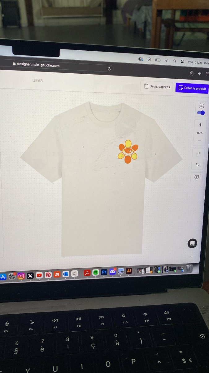 Le tee shirt est out pour la preco !! Dit’moi si t’en veux un