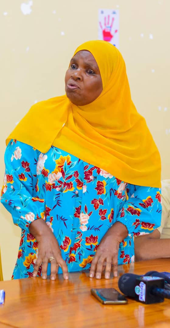 TAMWA_Zanzibar's tweet image. "Wanaume mtuache tupumue, mkiona wanawake wamesimama majimboni msiwatilie fitna kwa wanawake wenzao, mtuache tupige kampeni kwa amani na kushika nafasi za uongozi", Halima Omar, Afisa dawati chama cha CUF.