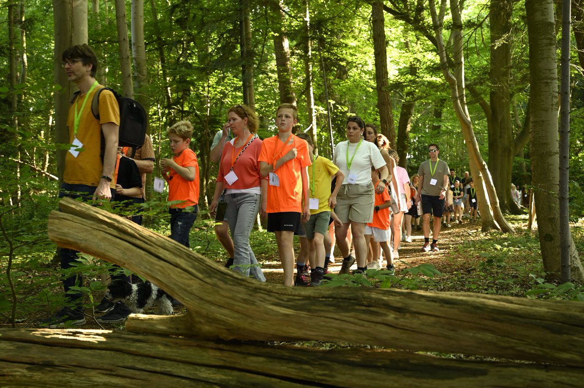 We zijn alweer aangekomen bij de slotdag. Vanavond vertrekken- en eindigen we in het centrum van ons mooie Oldenzaal en wandelen we door de natuur ten oosten van de stad.  

We zetten graag wederom alle belangrijkste punten op een rijtje voor vandaag:
wandel4daagseoldenzaal.nl/nieuws/vierde-…