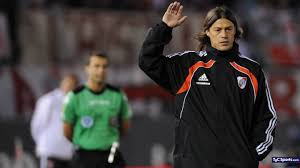 TheAnalyzer (@theanalyzersfc_) on Twitter photo Parece que entre hoy o mañana será el desenlace final de la contratación del técnico del #SevillaFC. Todo a punta a que será el exjugador hispalente Matías Almeyda. Relanzó a RiverPlate e hizo campeones a AEK de Atenas y Guadalajara de México campeonó también. Parece que entre hoy o mañana será el desenlace final de la contratación del técnico del #SevillaFC. Todo a punta a que será el exjugador hispalente Matías Almeyda. Relanzó a RiverPlate e hizo campeones a AEK de Atenas y Guadalajara de México campeonó también.