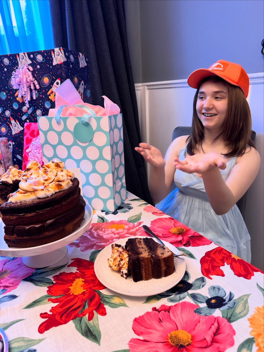 Astro Liz tweet media