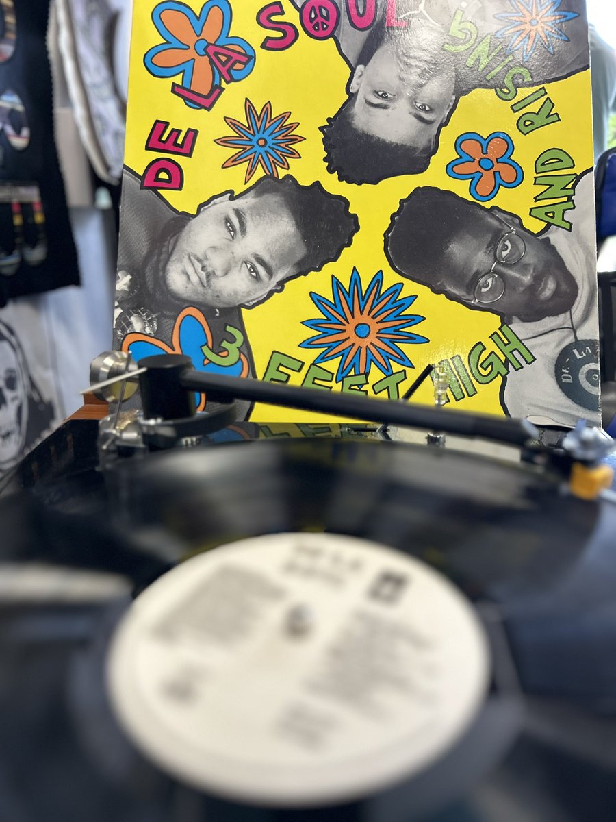 Say no go!
Friday feeling <a href="/WeAreDeLaSoul/">De La Soul</a> 

Music for the Soul.

#music #delasoul #vinyl #biglife #friday