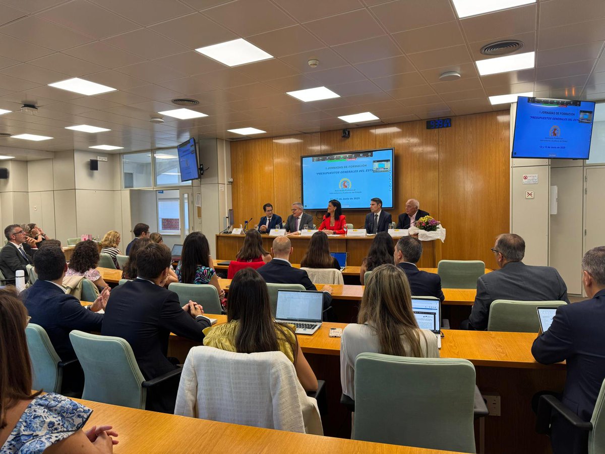 Fedeca (@fedecacentral) on Twitter photo 📑Imágenes de las I Jornadas Formativas sobre Presupuestos Generales del Estado organizadas por <a href="/AP_Interv_Estad/">Asociacion Interventores y Auditores del Estado</a>, en las que se ha realizado una aproximación a las reglas fiscales, el sistema de financiación territorial y las tendencias a nivel internacional, entre otros temas 📑Imágenes de las I Jornadas Formativas sobre Presupuestos Generales del Estado organizadas por <a href="/AP_Interv_Estad/">Asociacion Interventores y Auditores del Estado</a>, en las que se ha realizado una aproximación a las reglas fiscales, el sistema de financiación territorial y las tendencias a nivel internacional, entre otros temas
