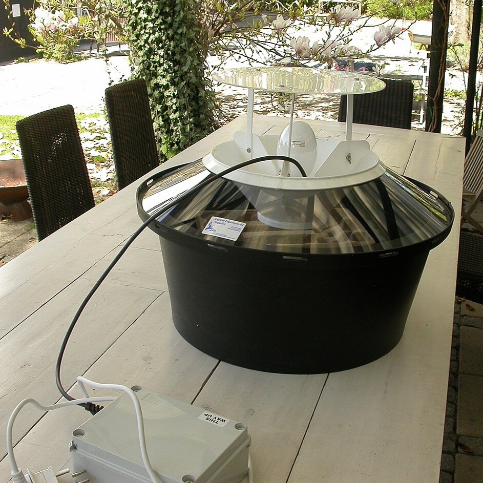 KeironDBrown's tweet image. Think that’s a moth trap? Think again. Light traps can reveal a hidden world of nocturnal beetles.
Learn more in our Surveying For Beetles webinar: More info: eventbrite.co.uk/e/1401740326049
Image: Donald Hobern CC BY
#dungbeetle @Theponker @RoyEntSoc @ColSocBI