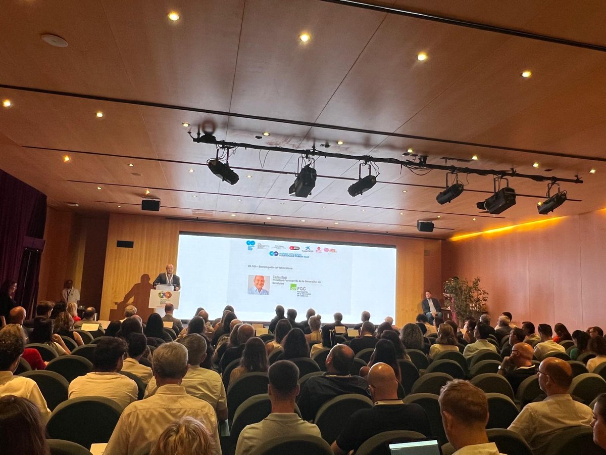 FGC Corporatiu (@fgccorporatiu) on Twitter photo 📸 El president d'#FGC, Carles Ruiz (<a href="/carlosruiztwitt/">Carles Ruiz Novella /❤️</a>), ha donat la benvinguda aquest matí a les persones assistents al <a href="/bwsocialvalue/">Business with Social Value</a>, l'esdeveniment que connecta els Centres Especials de Treball i les Empreses d'Inserció amb institucions, organismes i empreses 🤝 #bwsv25 📸 El president d'#FGC, Carles Ruiz (<a href="/carlosruiztwitt/">Carles Ruiz Novella /❤️</a>), ha donat la benvinguda aquest matí a les persones assistents al <a href="/bwsocialvalue/">Business with Social Value</a>, l'esdeveniment que connecta els Centres Especials de Treball i les Empreses d'Inserció amb institucions, organismes i empreses 🤝 #bwsv25