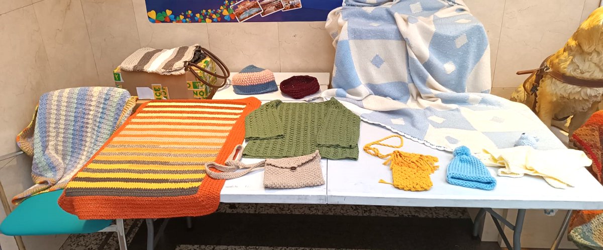 Ambiente inmejorable el que las mujeres ciegas de #ONCEvueltas compartieron en el patio de <a href="/ONCEuskadi/">ONCE Euskadi</a> #Bilbao con motivo del Día Mundial de Tejer en Público
oOs compartimos su trabajo que fue donado a <a href="/aspanovas/">ASPANOVAS</a> 
<a href="/ONCE_oficial/">ONCE</a> <a href="/GrupoSocialONCE/">Grupo Social ONCE</a>