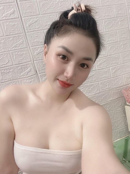 HAHA22585's tweet photo. Không gì có thể đứng vững được trước sự công phá của tiếng cười.
Nhóm|Book|Đào: https://t.co/5WjIMpSu7b https://t.co/7B9YXWzIkc