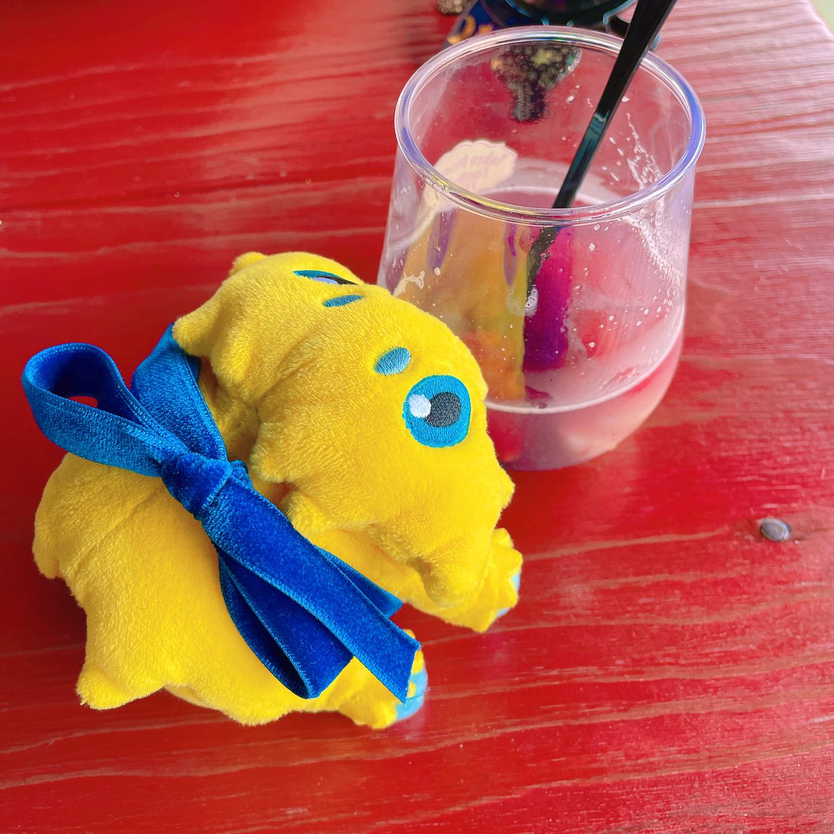 JoltikandLemon's tweet photo. バチュルちゃん、これはウイスキーカクテル🍸

#ポケモンfit #Pokemonfit #Joltik #ポケぬい #ぬい撮り https://t.co/ds1utML0KU