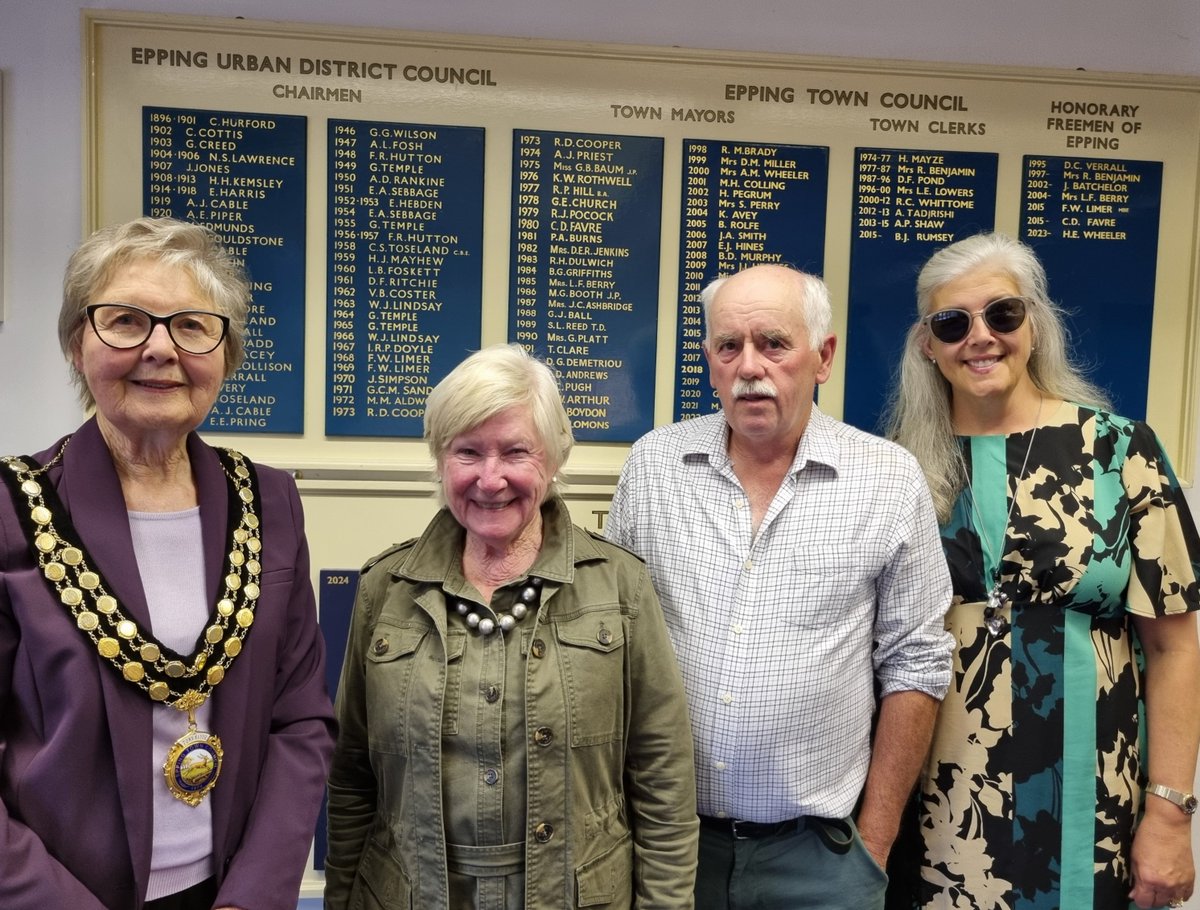 MEDIA RELEASE: EPPING TOWN COUNCIL: Epping Town Council is to honour Epping firefighter Derek Whitbread - who has retired after 50 years' service - with an ornamental cherry tree and plaque.

Read more at cutt.ly/ETC-tree

<a href="/EppingTown/">Epping Town Council</a>