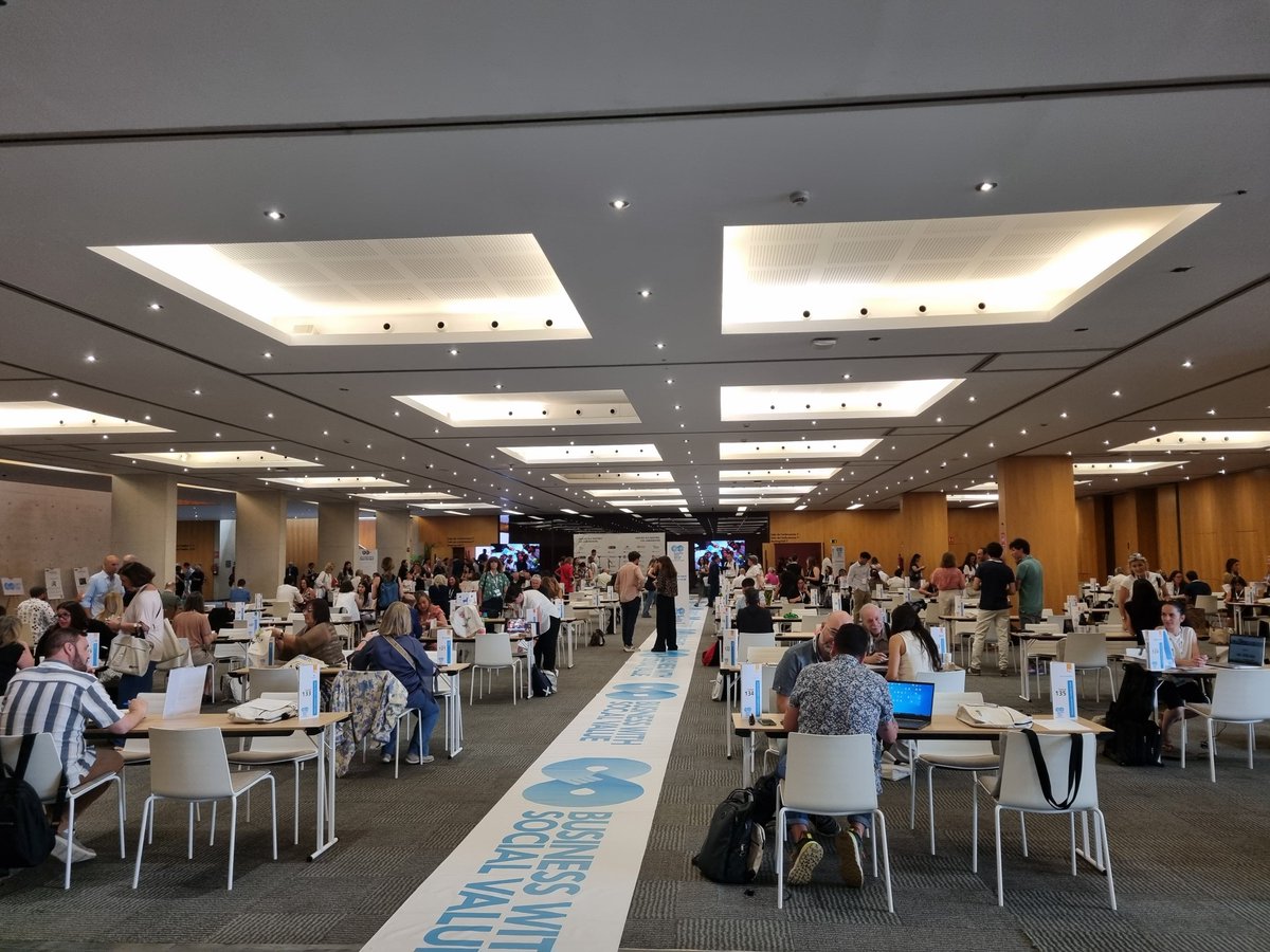 Mirador Torre Glòries tweet media