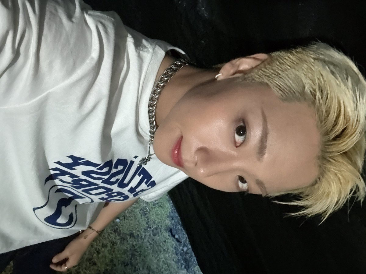 WM_ONOFF's tweet image. #이션

여수 고마워 또 놀아요!