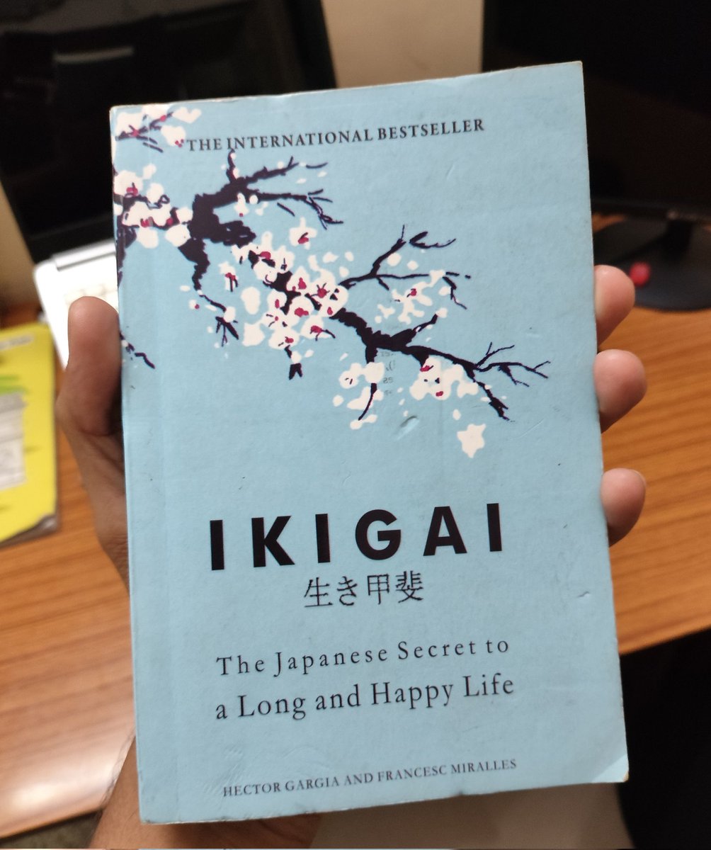 tusharsinghtwt's tweet image. Just completed reading my first book 📖
amazing book, tells us how to live a long and meaningful life.
My personal favourite is chapter 4, about finding the flow in everything we do.
Life is not a problem to be solved just remember to have something that keeps you busy doing