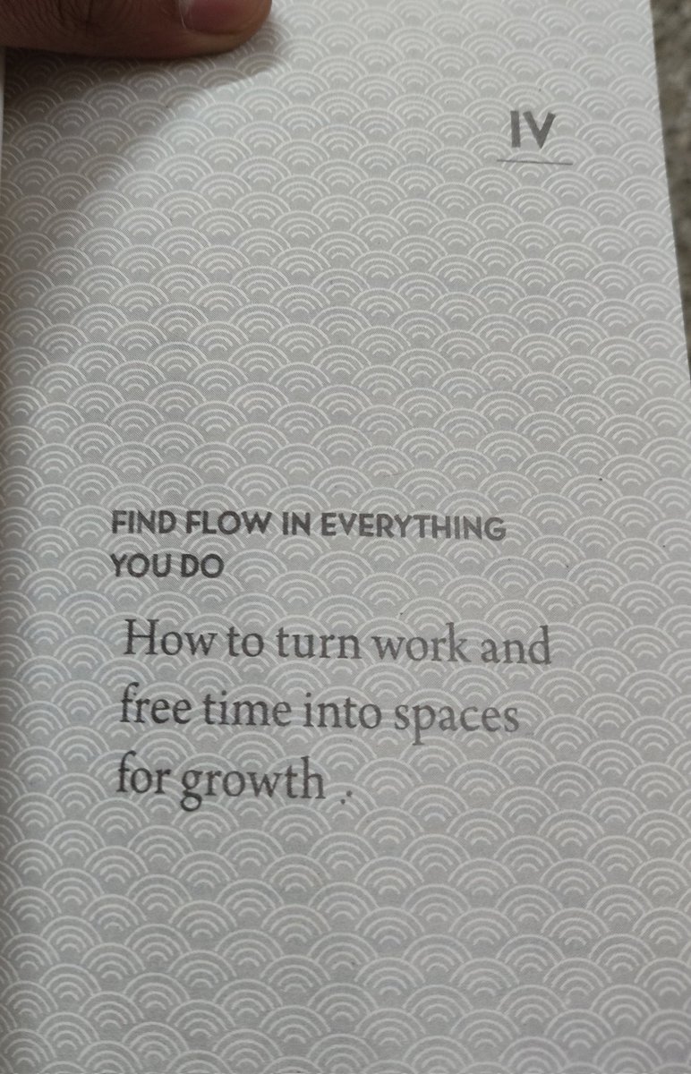 tusharsinghtwt's tweet image. Just completed reading my first book 📖
amazing book, tells us how to live a long and meaningful life.
My personal favourite is chapter 4, about finding the flow in everything we do.
Life is not a problem to be solved just remember to have something that keeps you busy doing