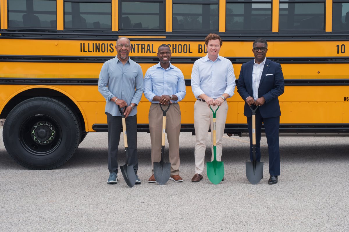 School Bus Fleet (@schoolbusfleet) on Twitter photo Together with North America Central School Bus and <a href="/HighlandFleets/">Highland Electric Fleets</a>, East St. Louis School District 189 in Illinois is building a new depot for 25 new electric <a href="/ThomasBuiltBus/">Thomas Built Buses</a> and 25 Heliox chargers from EPA funding.
NEWS HERE: loom.ly/ieVTS74 Together with North America Central School Bus and <a href="/HighlandFleets/">Highland Electric Fleets</a>, East St. Louis School District 189 in Illinois is building a new depot for 25 new electric <a href="/ThomasBuiltBus/">Thomas Built Buses</a> and 25 Heliox chargers from EPA funding.
NEWS HERE: loom.ly/ieVTS74