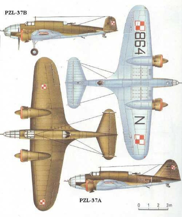 Le PZL 37, plus souvent appelé "Łoś" ("l'élan" en polonais) avait, comme tous les avions de l'armée de l'air polonaise pendant la seconde guerre mondiale, des "échiquiers" (l'insigne nationale) non symétriques sur les ailes. Pourquoi cette asymétrie ?
Les chasseurs ennemis se