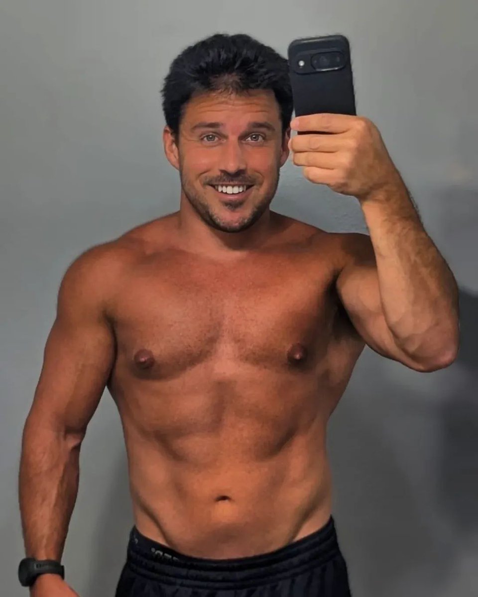 Happy Flex Friday the 13th, fitness family! 💪

Watch out for the sheep, dogs. Woof woof. Be kind to your neighbors.

For God, family and country ✝️🇺🇸

Jesus Christ saves. He is the King of kings. All praise and thanks to God Almighty.

Bless up. Peace.

#flexfriday