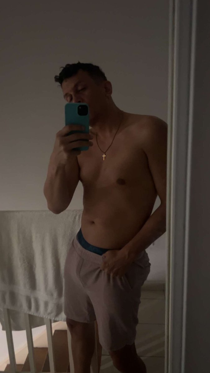 HaⓋito tweet media