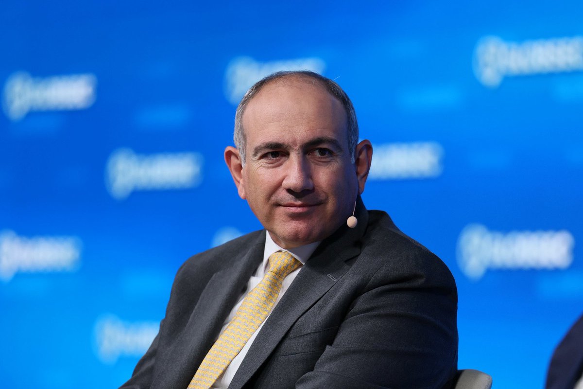 NikolPashinyan's tweet image. Shared Armenia’s vision for lasting peace, democratic resilience, balanced and balancing foreign policy at the @GLOBSEC panel “Seizing the Moment: Forging Lasting Partnerships in the Neighbourhood.”