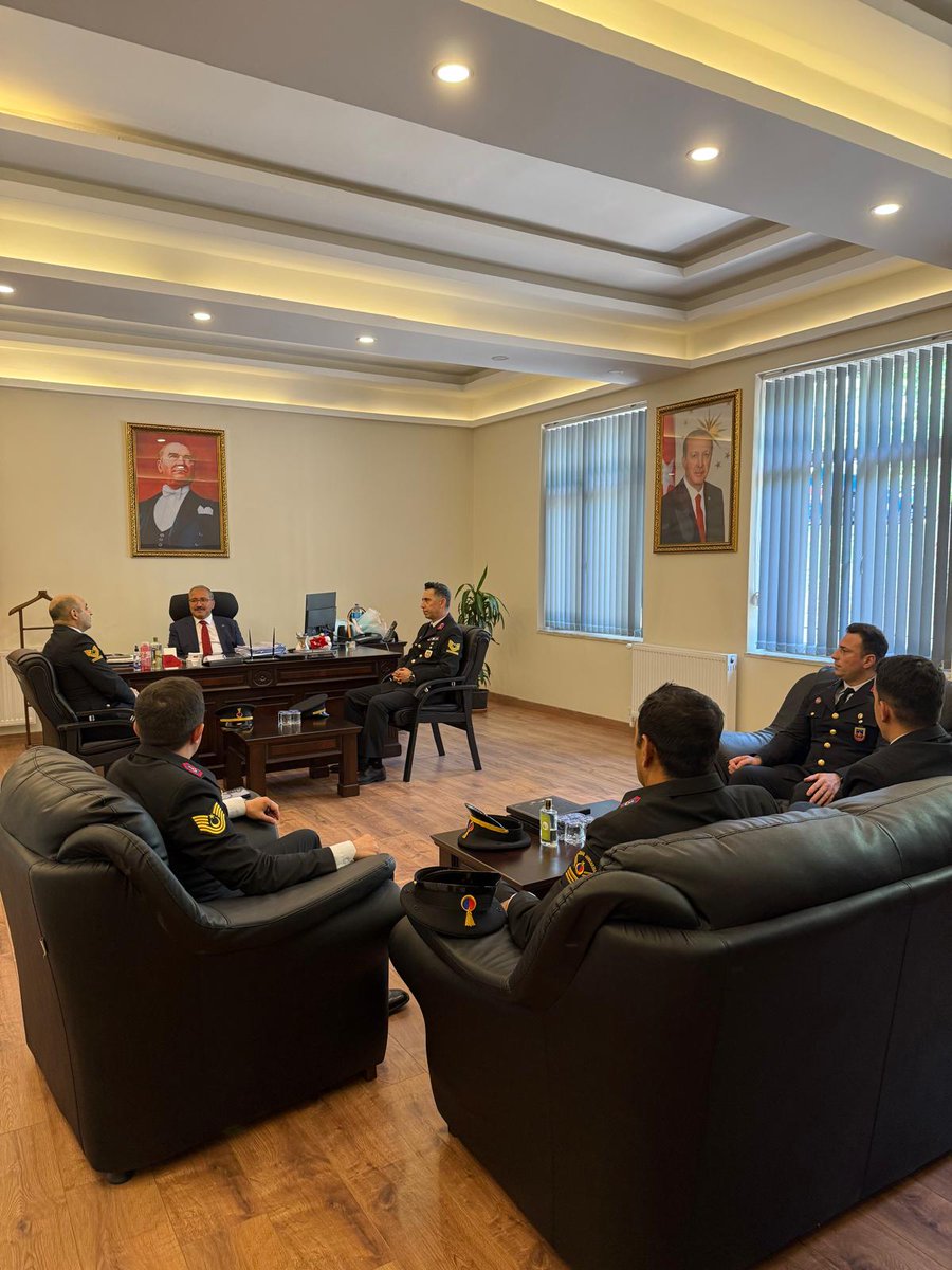 Kurulduğu günden bu yana yurdumuzun dört bir yanında, halkımızın huzur ve güvenliği için fedakârca hizmet eden Jandarma Teşkilatımızın 186. kuruluş yıl dönümünü kutluyor, Jandarma Teşkilatımızın değerli mensuplarına görevlerinde üstün başarılar diliyorum.