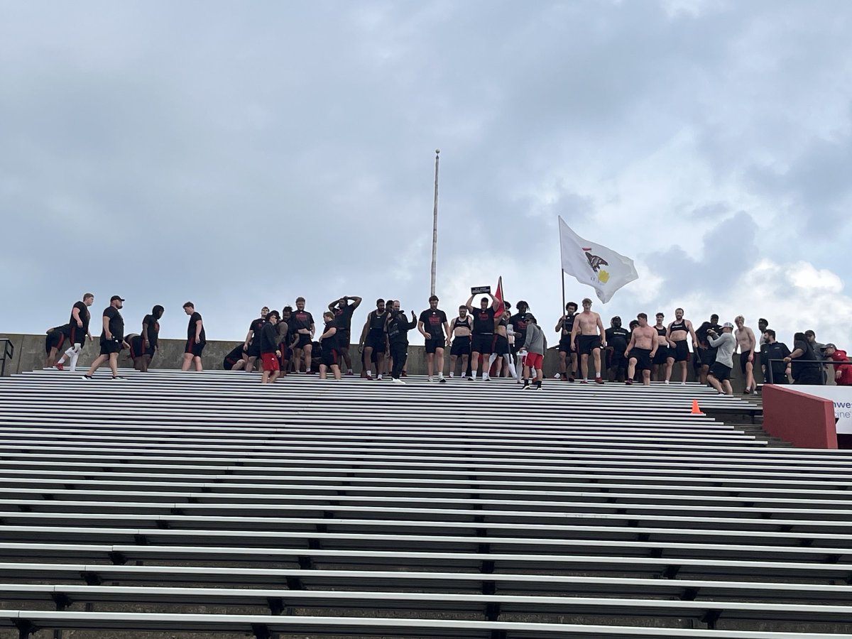 Thomas Hammock (@niucoachhammock) on Twitter photo Everything else has become more important than coming together as a T.E.A.M. We are in the #HuntForOne
#TheHardWay Everything else has become more important than coming together as a T.E.A.M. We are in the #HuntForOne
#TheHardWay